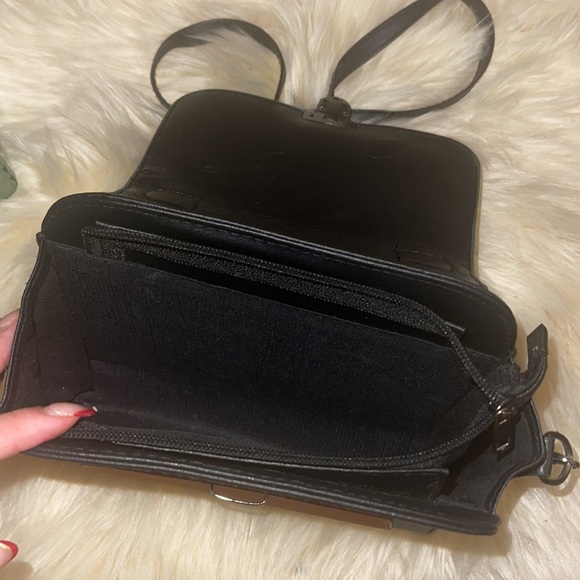 Women's Purse - Picture 3 of 7